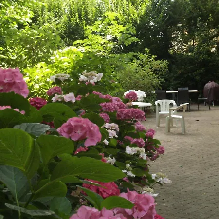 Ghia Apartment